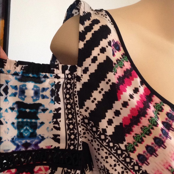 Bisou Bisou short Jumper sz medium - Picture 5 of 6